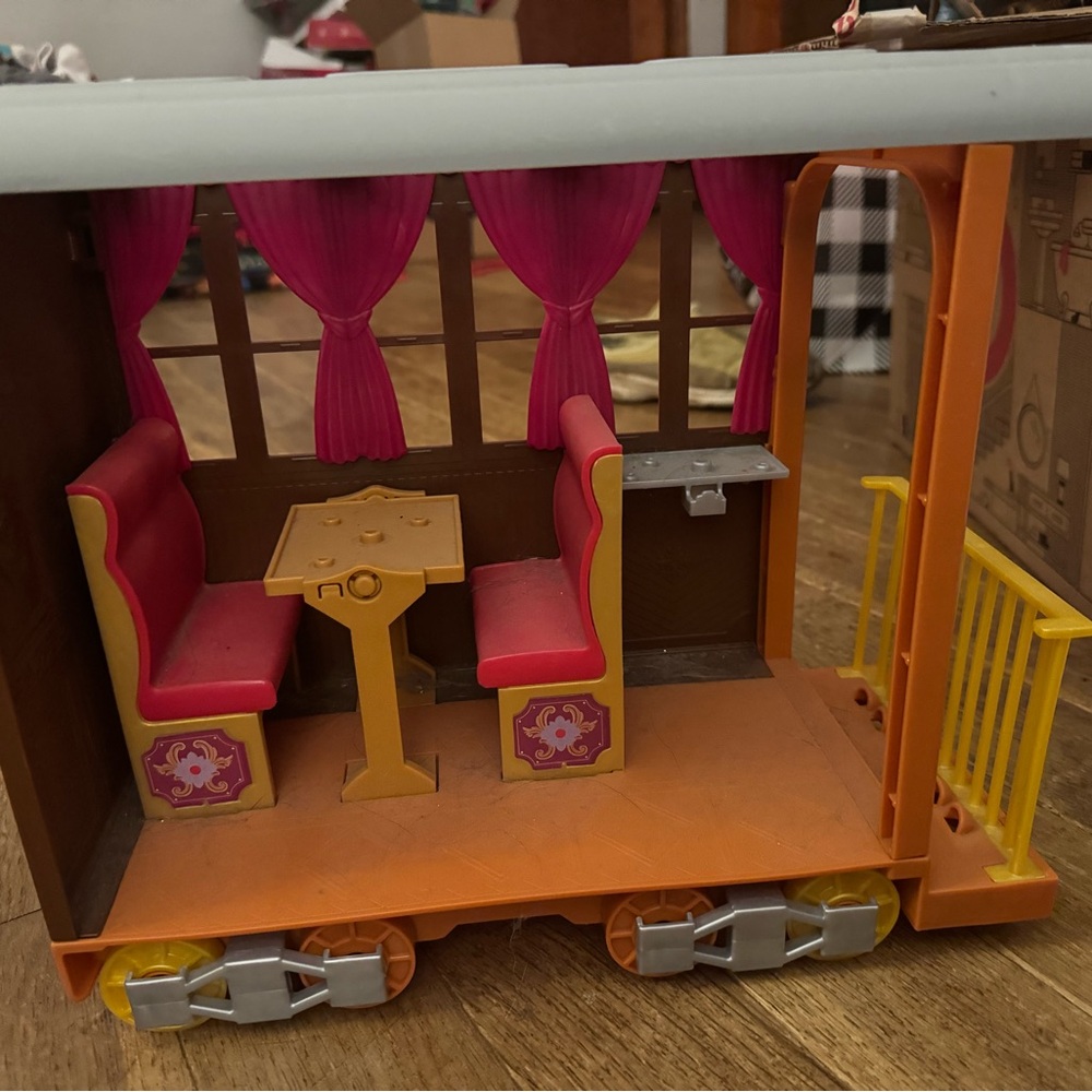 Dreamworks Spirit Untamed train